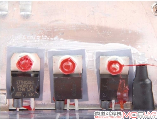 引脚上加小磁环的MOSFET。